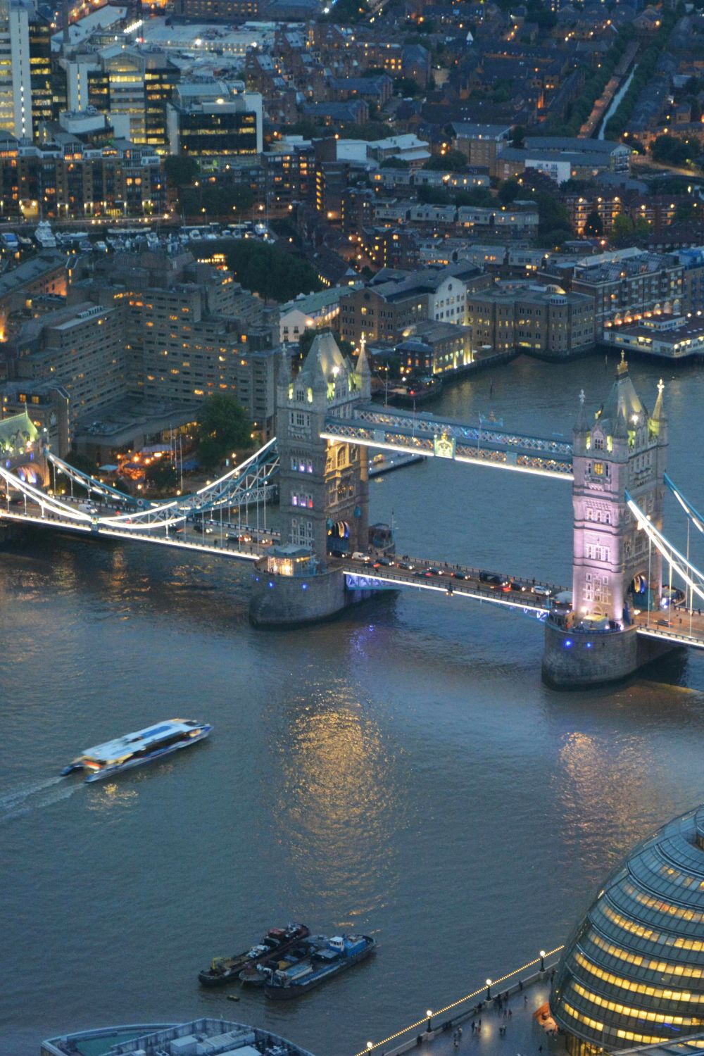 Night city Cruises - Thames River Cruise, London